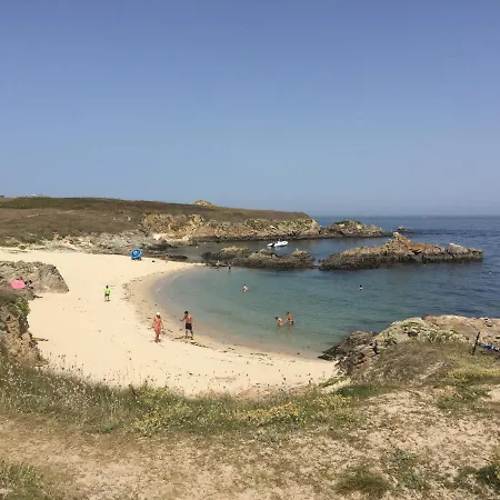 Pierre Et Au Coeur De Saint Cado *